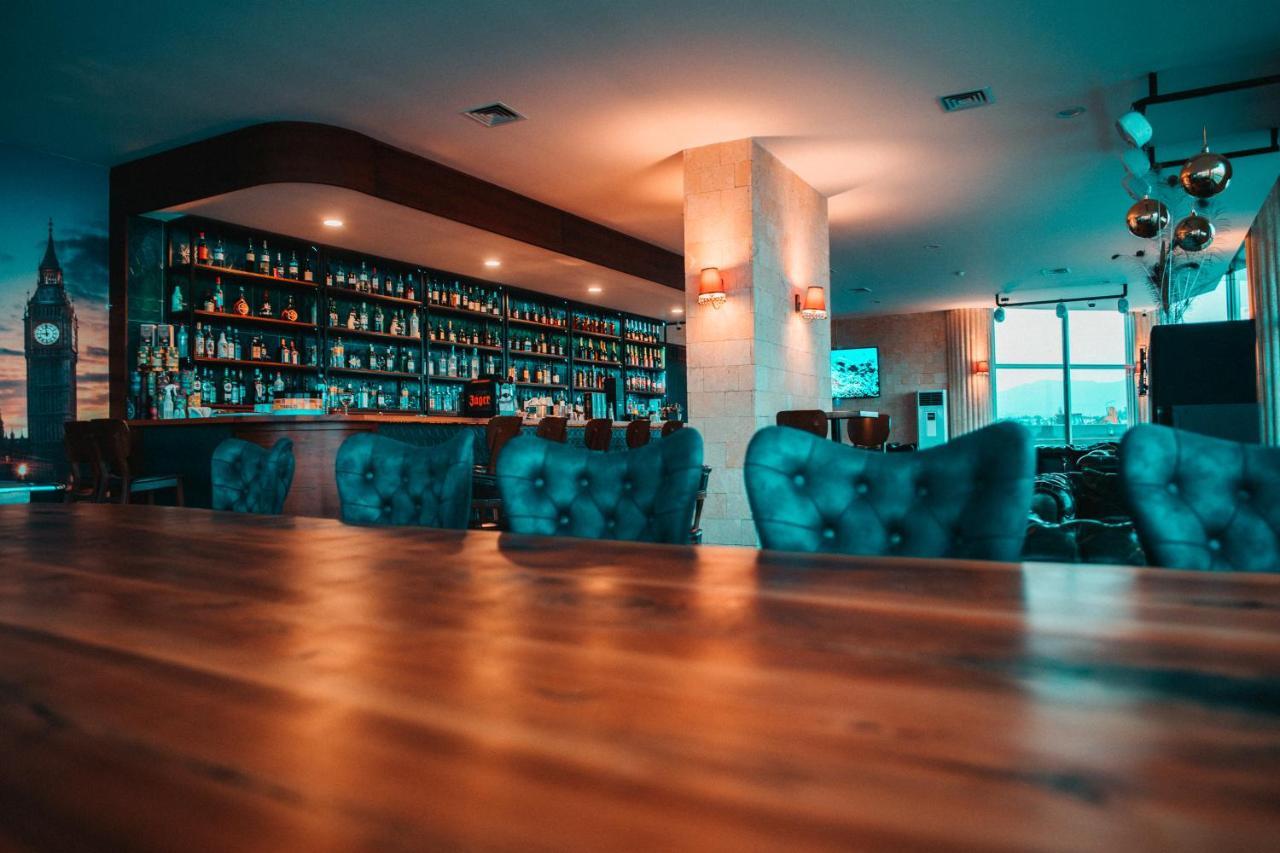 Edelweiss A Block Hotel Residence Trikomo Экстерьер фото