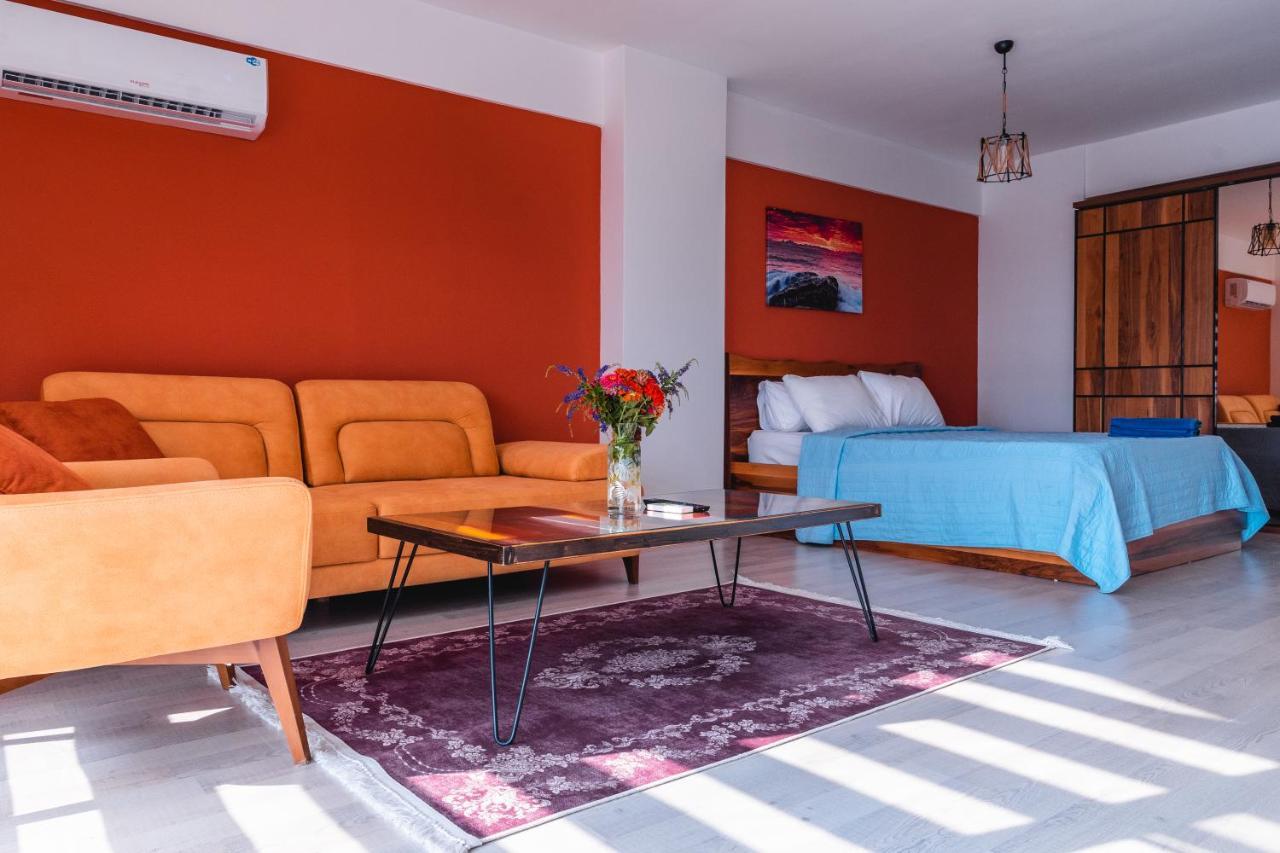 Edelweiss A Block Hotel Residence Trikomo Экстерьер фото