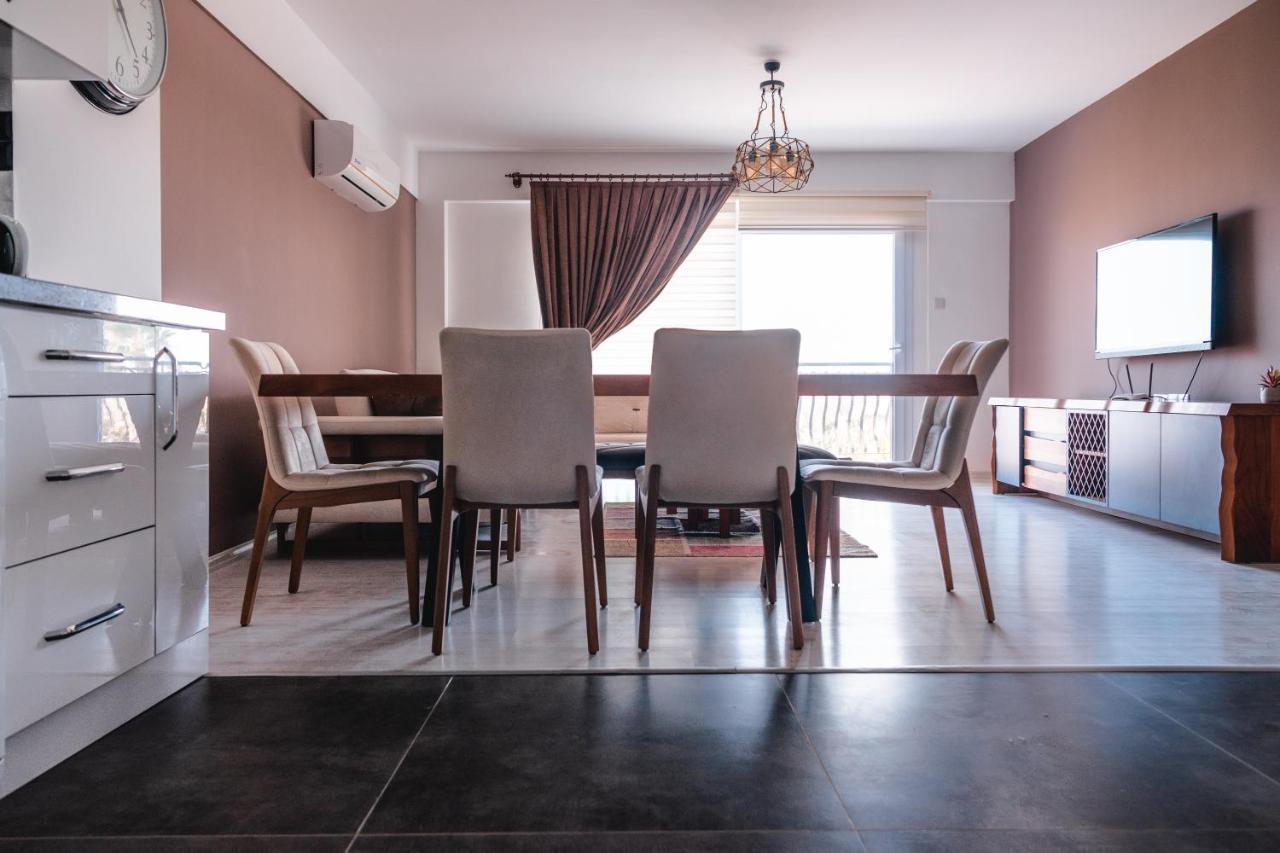 Edelweiss A Block Hotel Residence Trikomo Экстерьер фото
